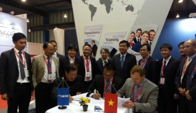 AESC – The first Enterprise from Viet Nam participates in the biggest aviation exhibition in Asia (Singapore Air show 2014)